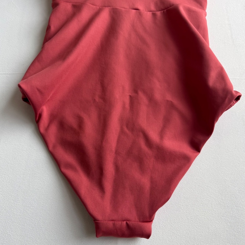 Left On Friday Women Peak Suit Camp Rose Pink Large Tall One Piece Swimsuit - Picture 6 of 9